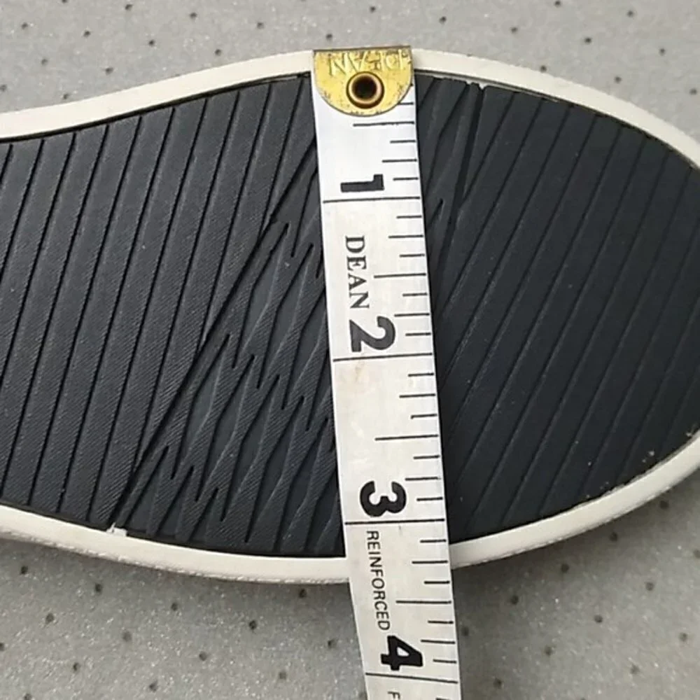 TOMS Slip On Flats Womens Size 6 Black White Geometric Casual Canvas Shoes